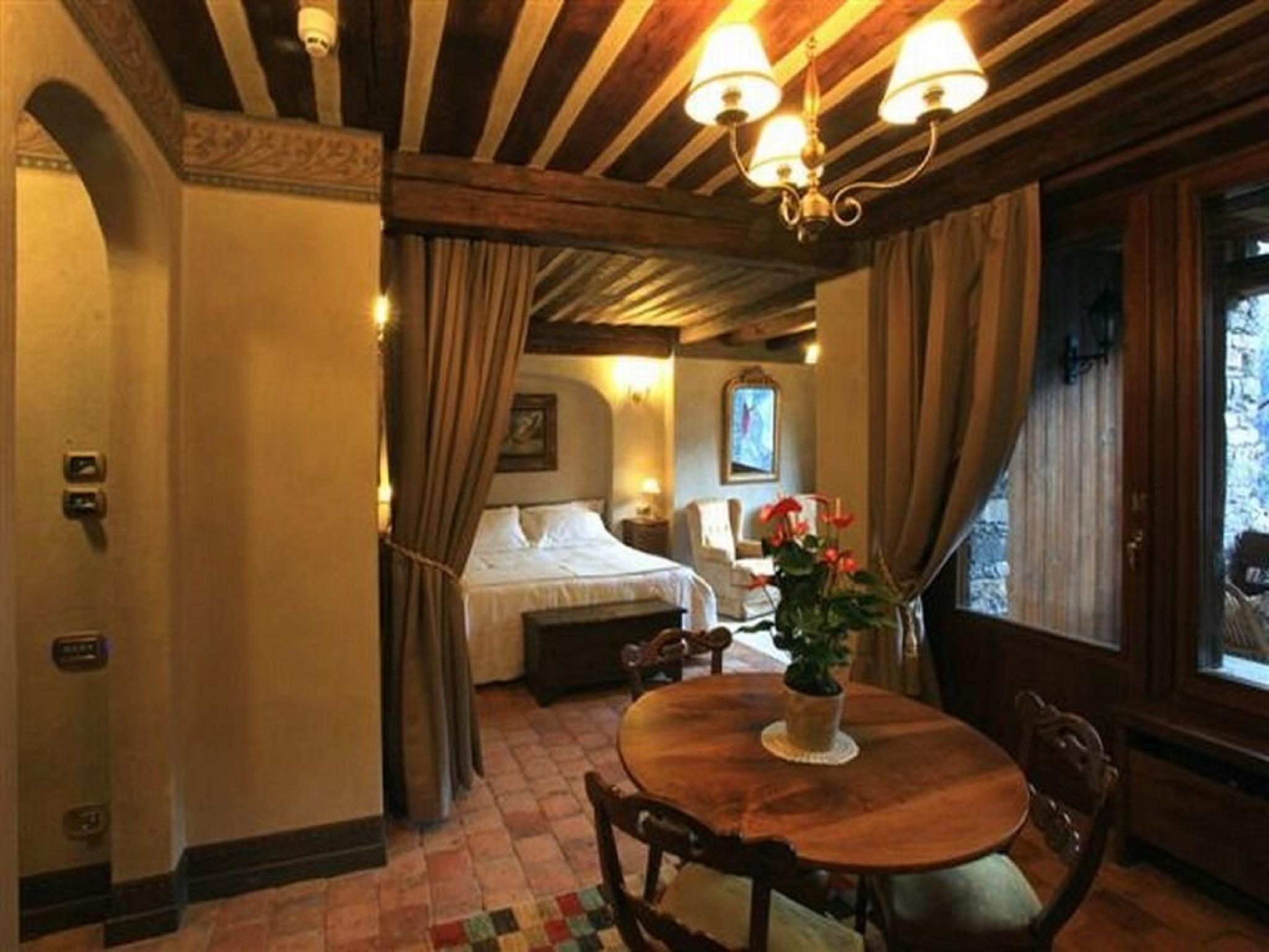 Hotel Village Montana By Les Etincelles Тінь Екстер'єр фото