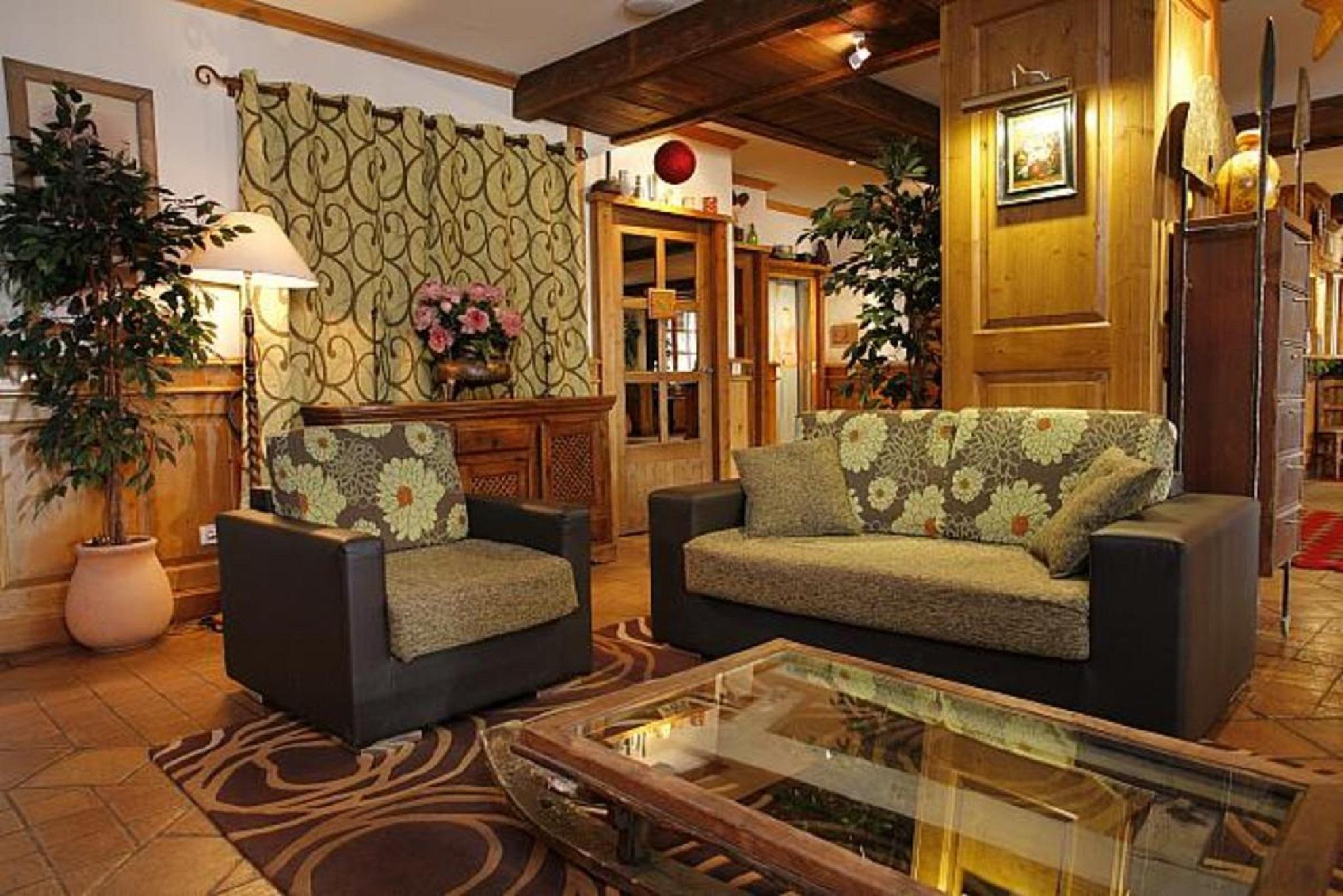 Hotel Village Montana By Les Etincelles Тінь Екстер'єр фото