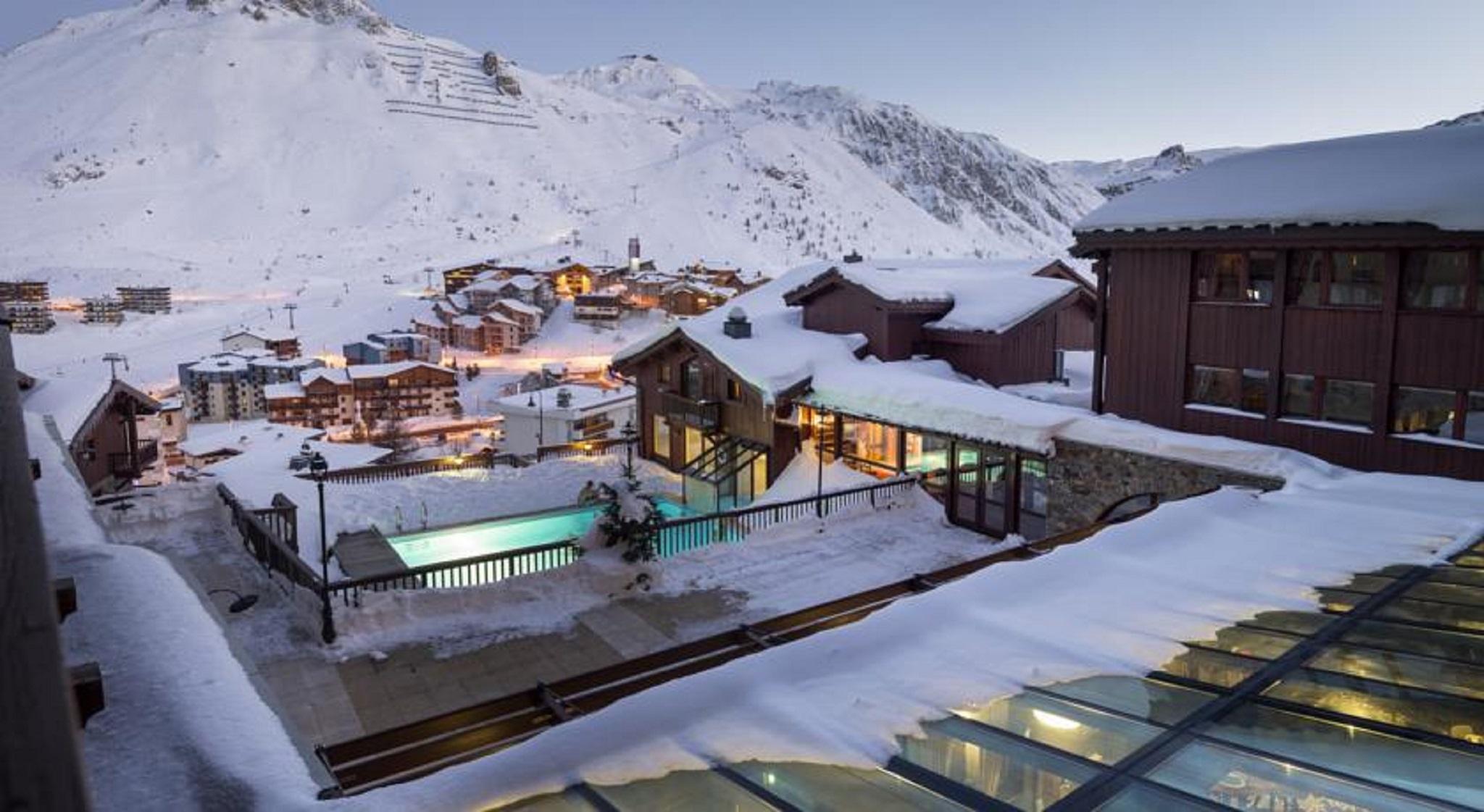 Hotel Village Montana By Les Etincelles Тінь Екстер'єр фото